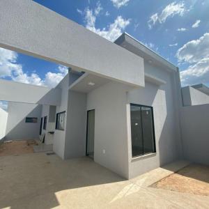 Casa para Venda no Bairro Florais Lea em Luís Ed. Magalhães