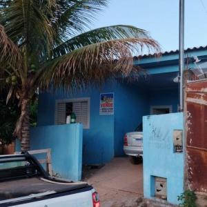 Casa para Venda no Bairro Jd. Ipê em Luís Ed. Magalhães