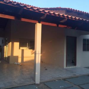 Casa para Venda no Bairro Cidade Universitária em Luís Ed. Magalhães